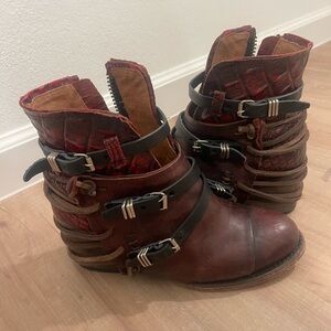 Freebird Crue Red Croco